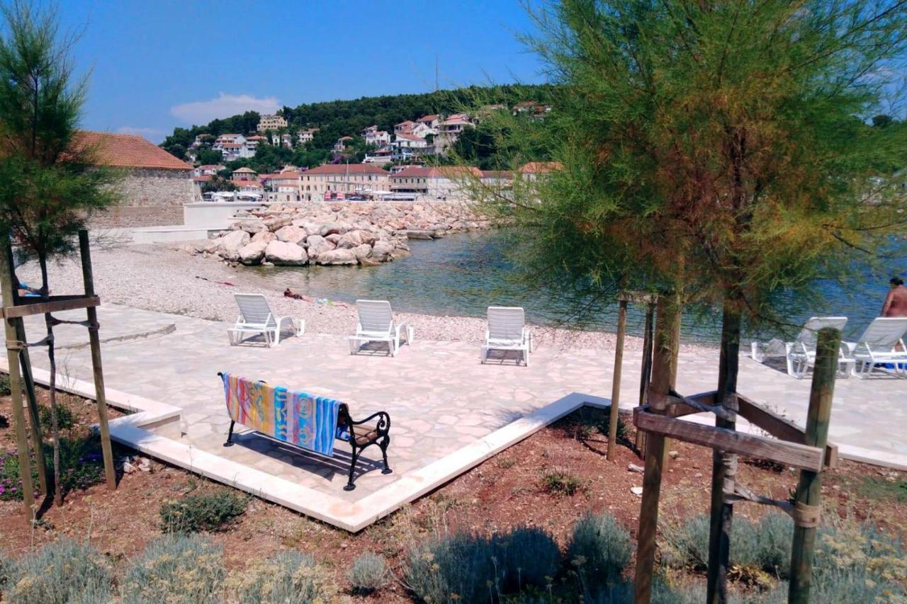 Apartments With A Parking Space Jelsa, Hvar - 8746 Jelsa  Exteriér fotografie